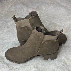 heeled boots perfect for autumn, winter